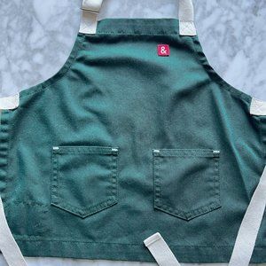 Kids Apron: Hedley & Bennett (2-4, Hunter Green)